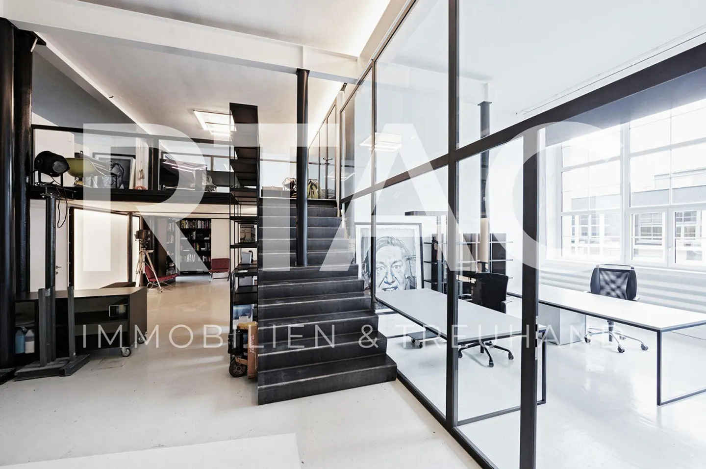 office space - Photo 1 of 6