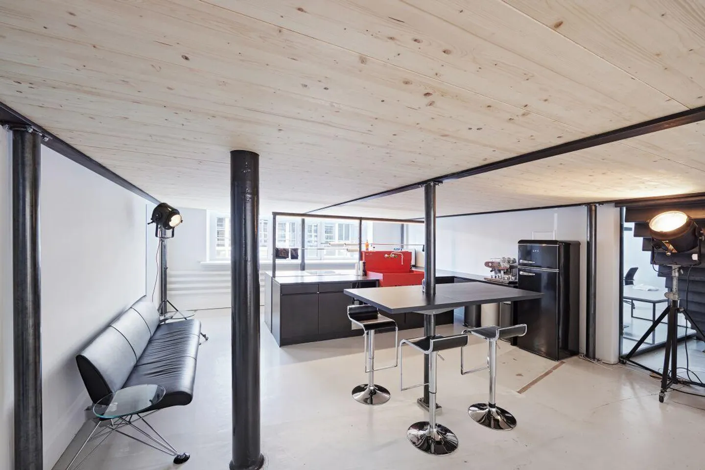 office space - Photo 3 of 6