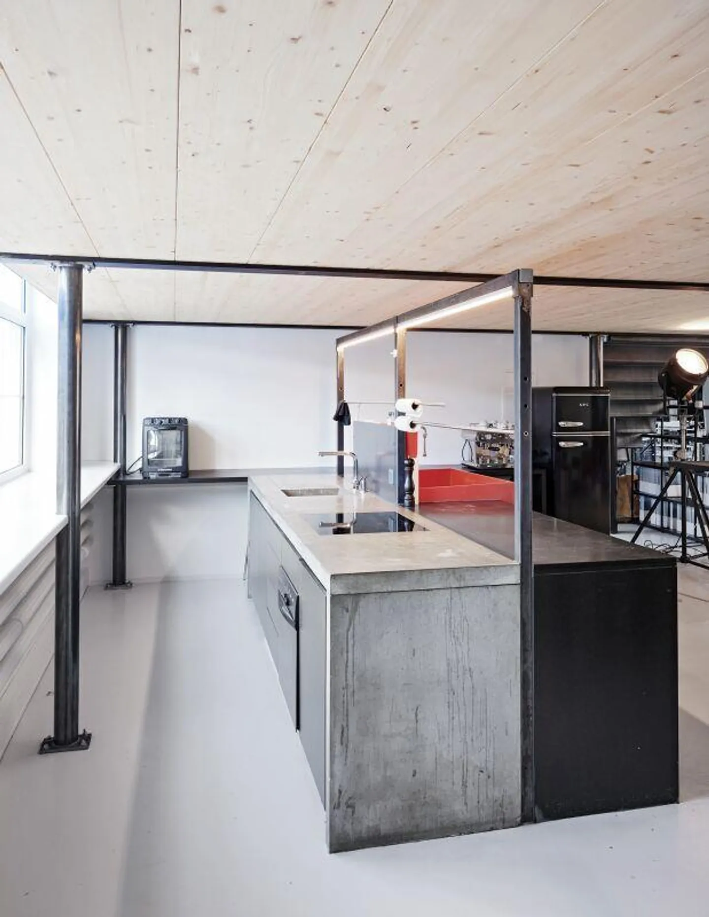 office space - Photo 4 of 6