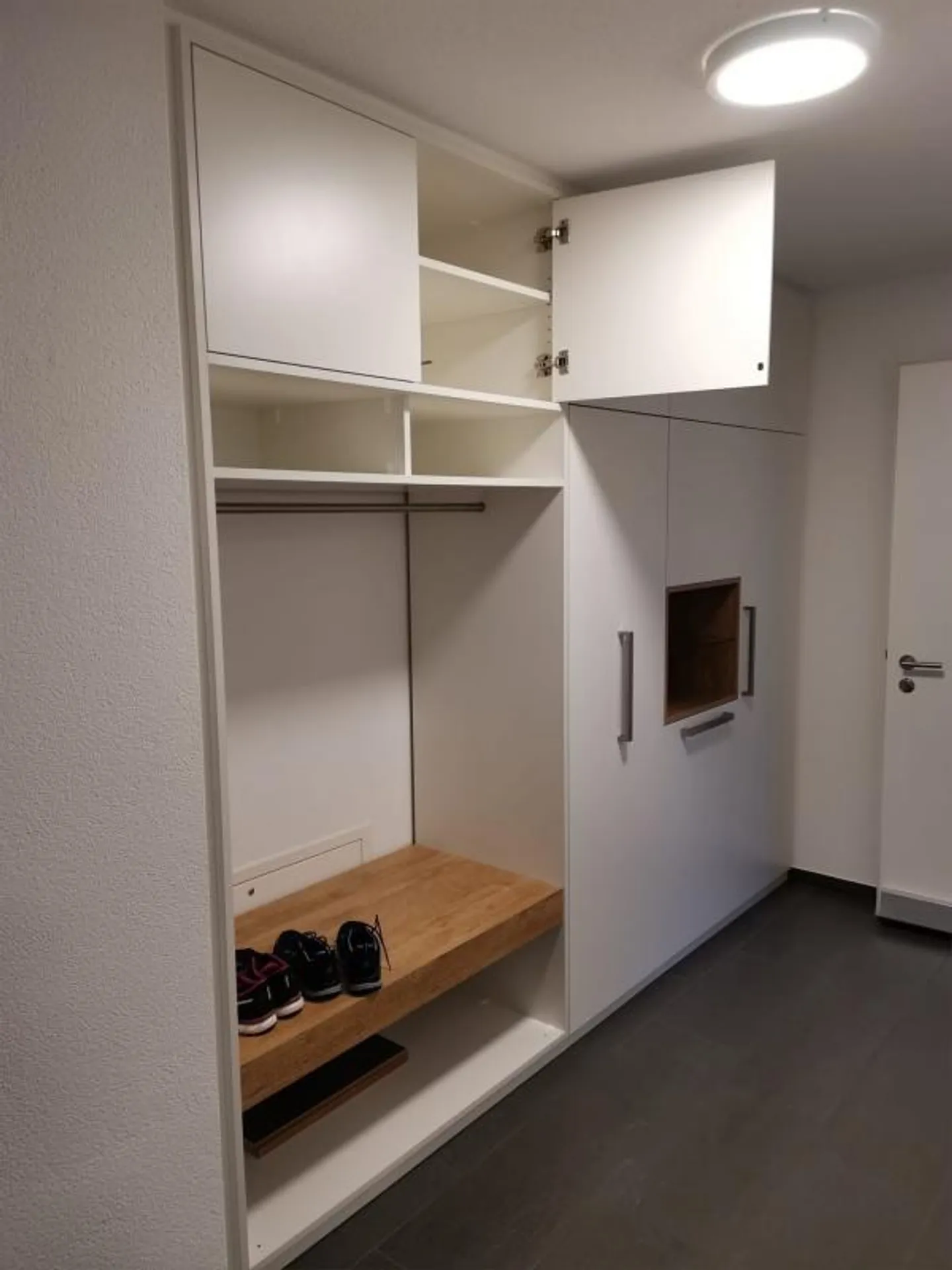 Appartement spacieux dans un quartier calme - Photo 2 sur 6