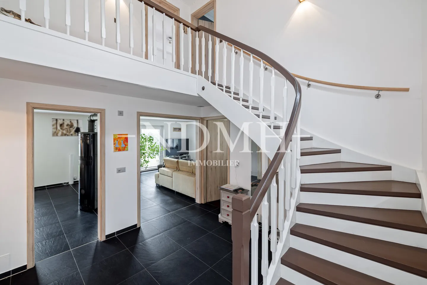 Spacious Family Villa in Fully - Photo 5 of 13