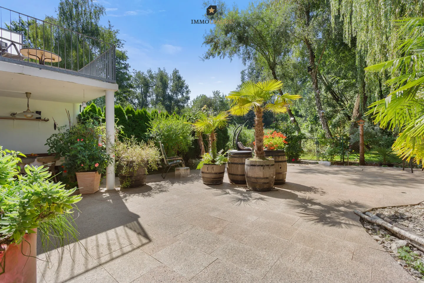 Sogno familiare in posizione tranquilla con vista idilliaca - Foto 2 di 6