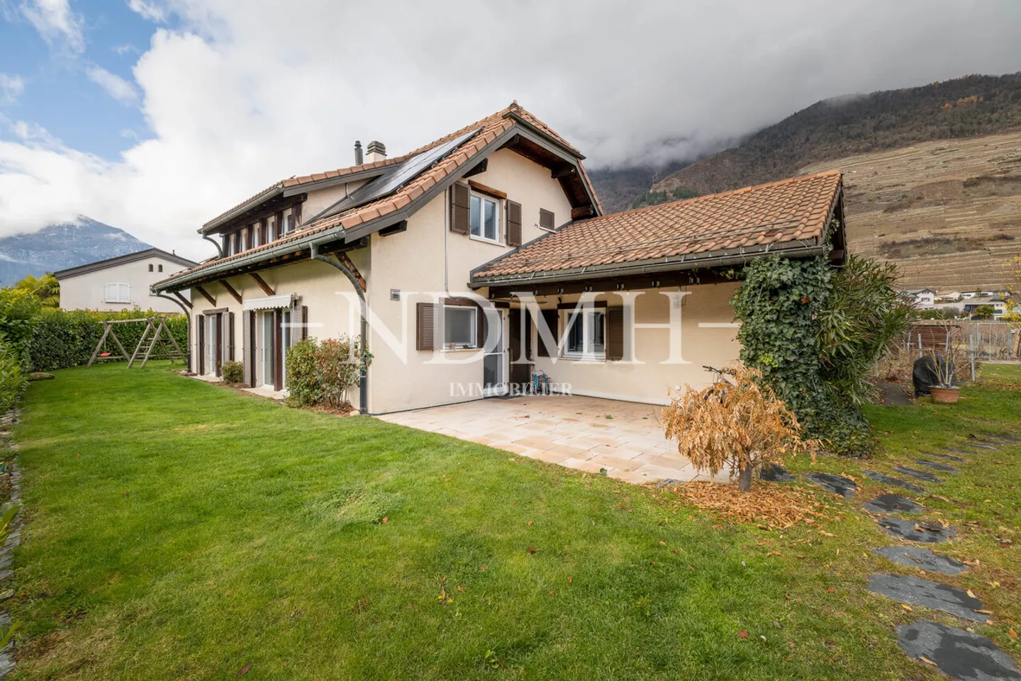 Spacious Family Villa in Fully - Photo 12 of 13