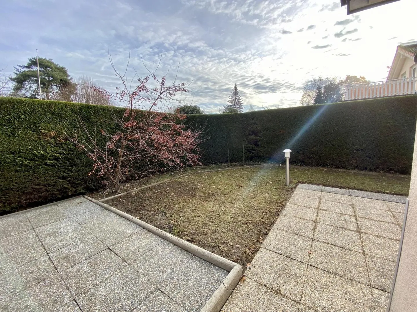 Villa bifamiliare di 5 stanze - Foto 2 di 9