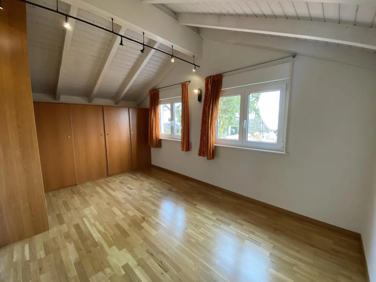 Villa bifamiliare di 5 stanze - Foto 6 di 9