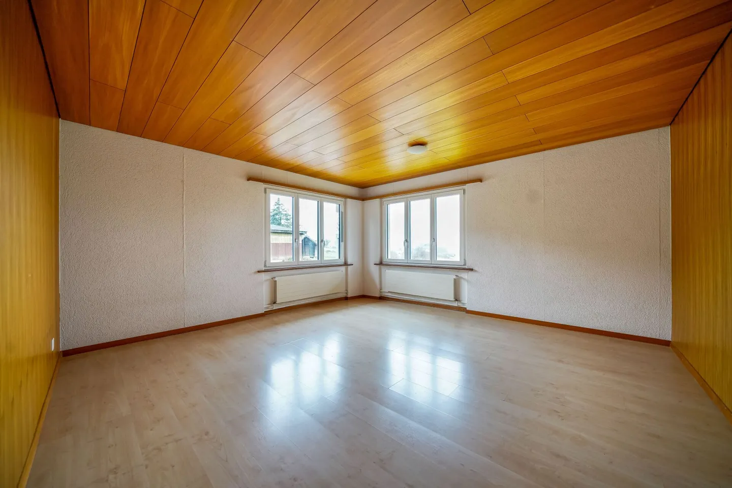 Fully rented multi-family house with 4 apartments, 5.4% gross yield - Photo 7 of 13