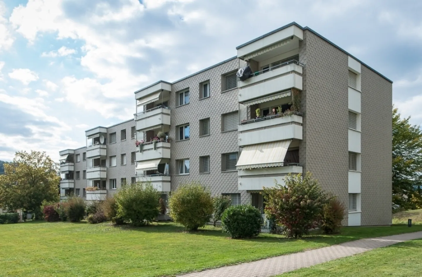 Modernisierte Wohnung in der Natur - Foto 1 von 6