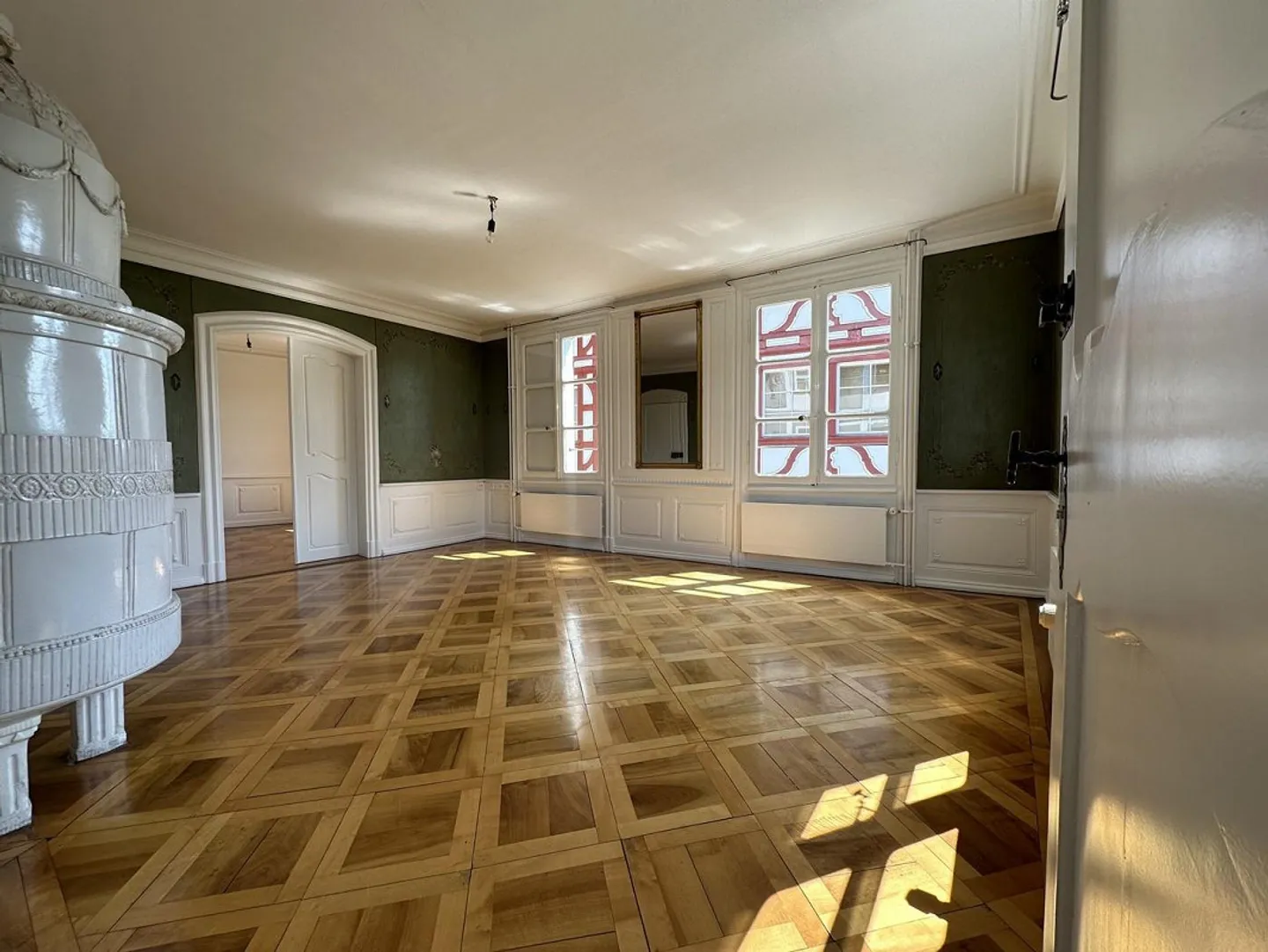 Historical Living Directly on the Reuss - 3-Room Apartment in Luzern - Photo 1 of 11