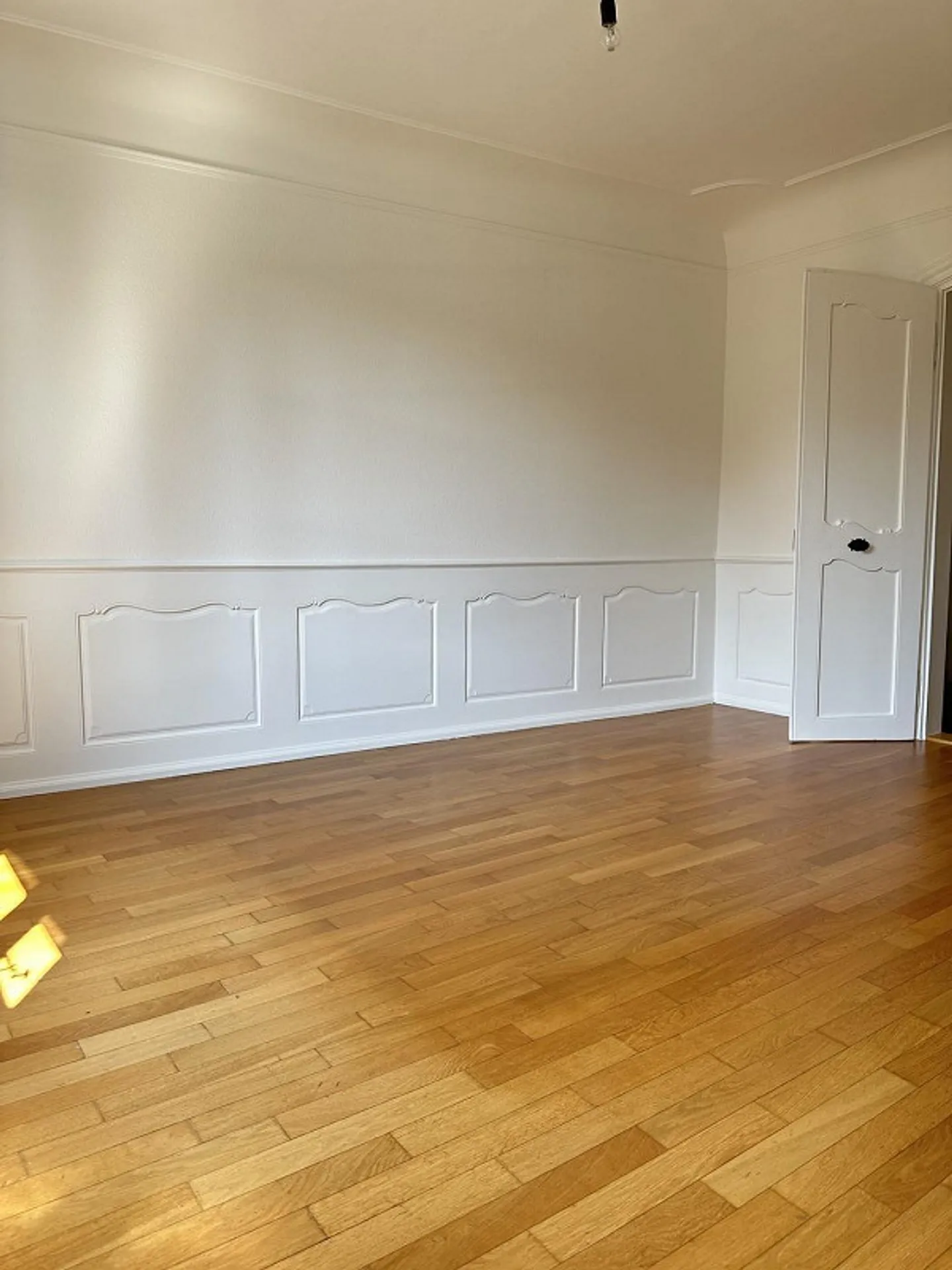 Historical Living Directly on the Reuss - 3-Room Apartment in Luzern - Photo 5 of 11