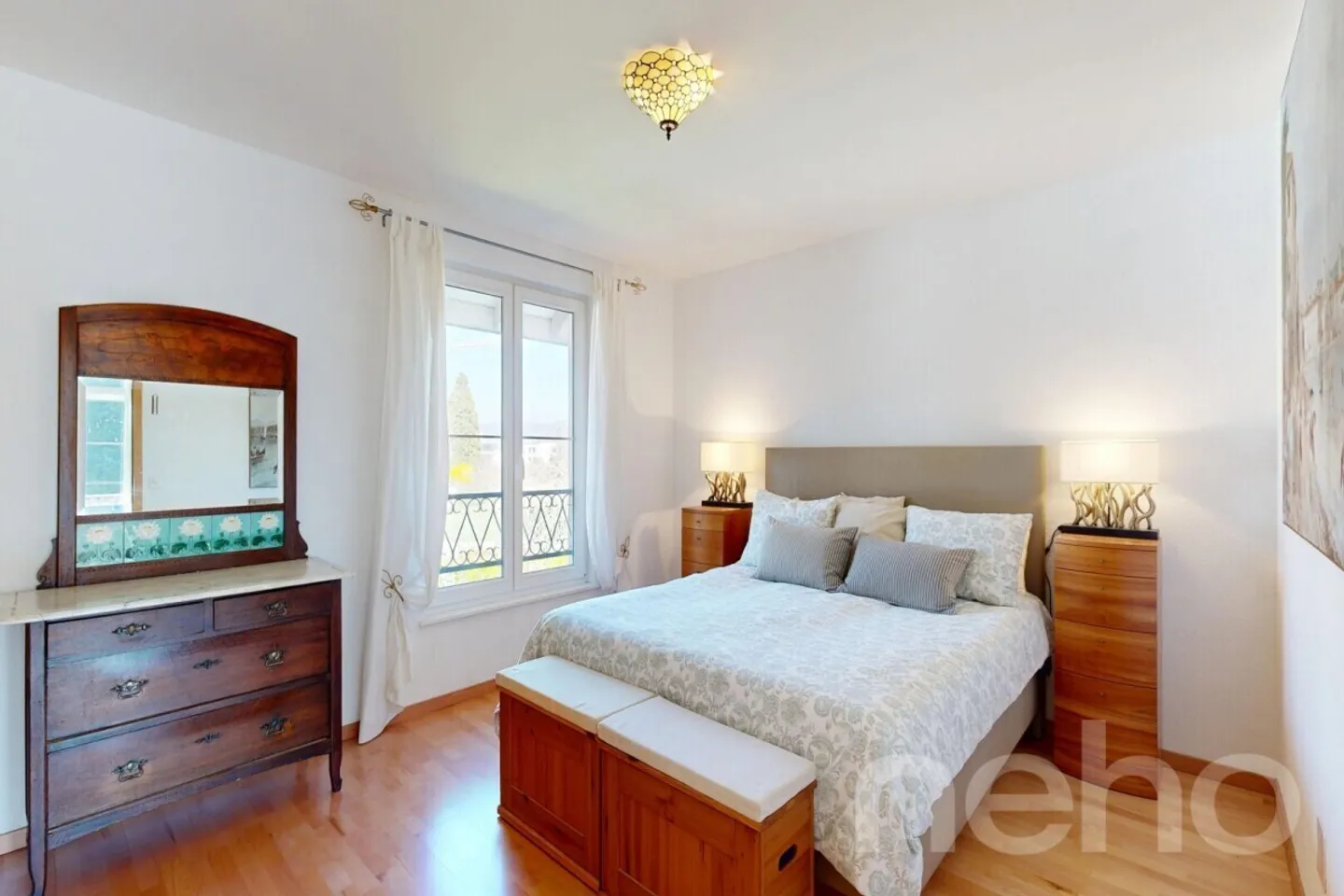 Doppelhaushälfte mit großem Garten und großzügigen Räumen - Foto 8 von 12