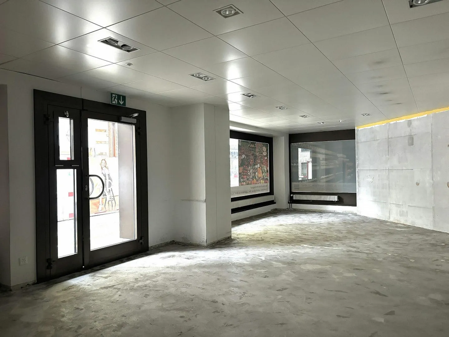 Spazio commerciale attraente nel vivace quartiere residenziale e commerciale... - Foto 6 di 6