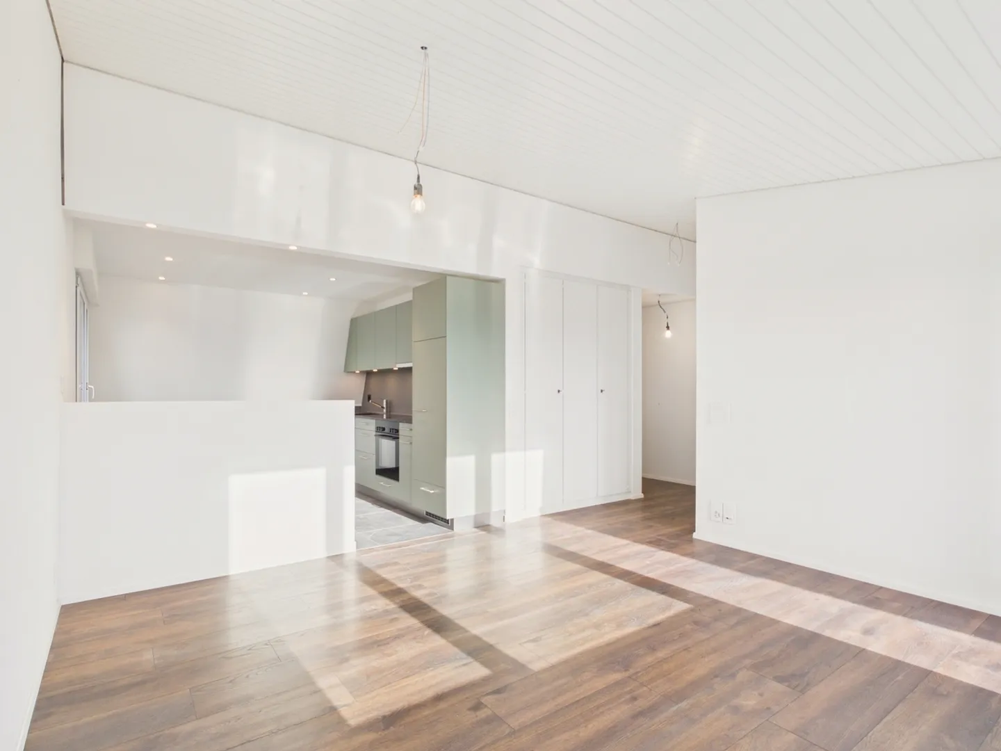 Appartement moderne de 2,5 pièces avec piscine - Photo 2 sur 11