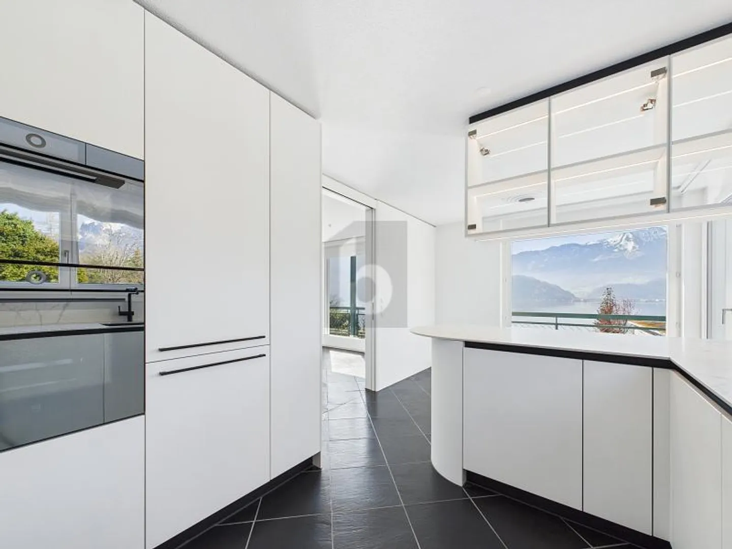 «AN PRIVATER LAGE MIT EINMALIGEM PANORAMA» - Foto 2 von 6