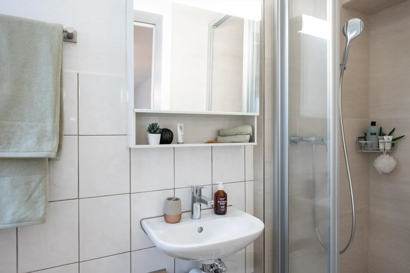 6-room apartment suitable for a practice room with separate WC/shower - Photo 11 of 15