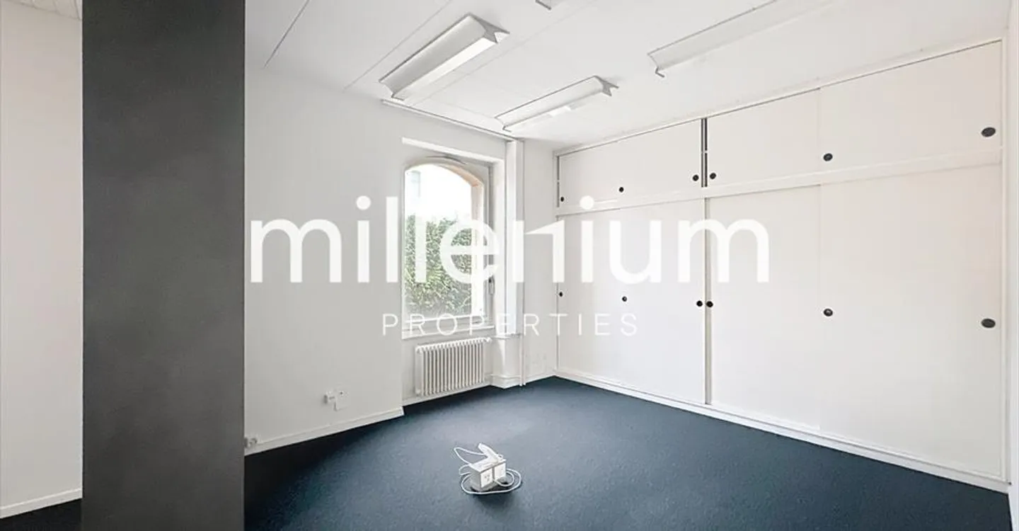 Spazio ufficio in affitto - Foto 2 di 12