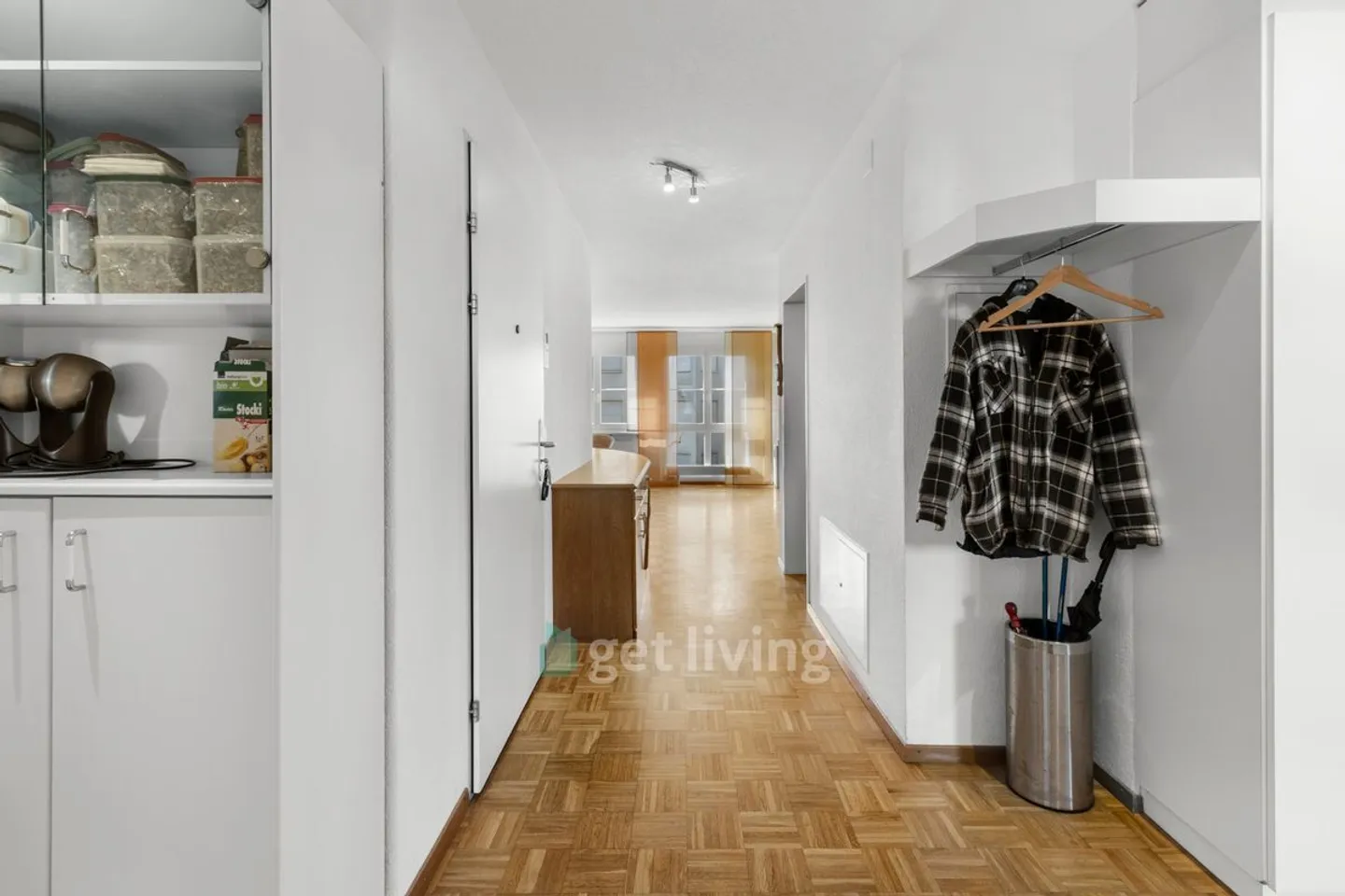 Family-friendly bright apartment on the outskirts of Dällikon - Photo 8 of 13