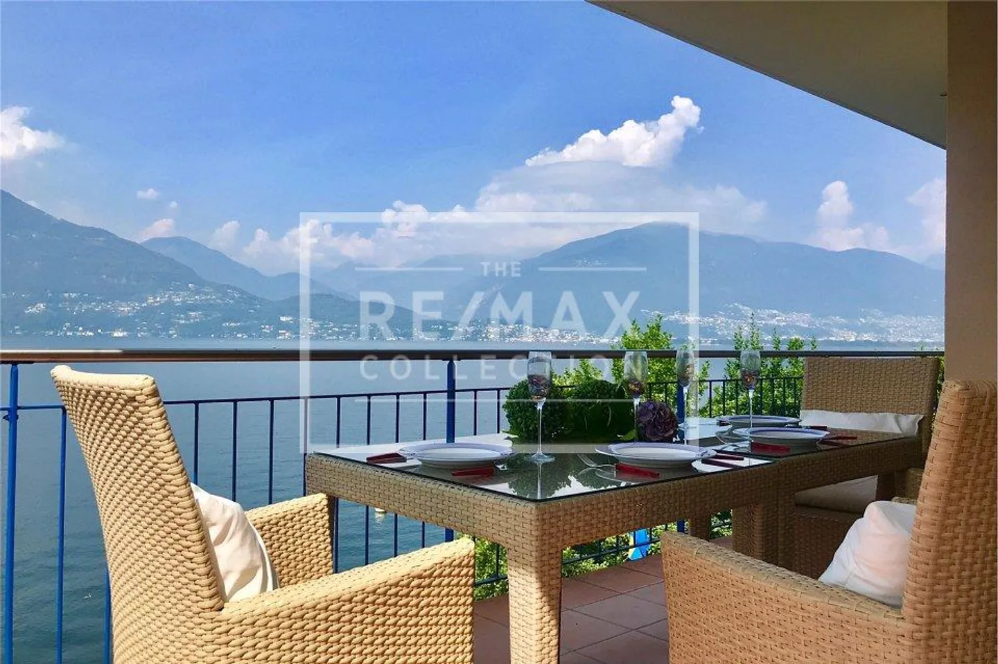 Villa sul lago a Caviano - Foto 5 di 13