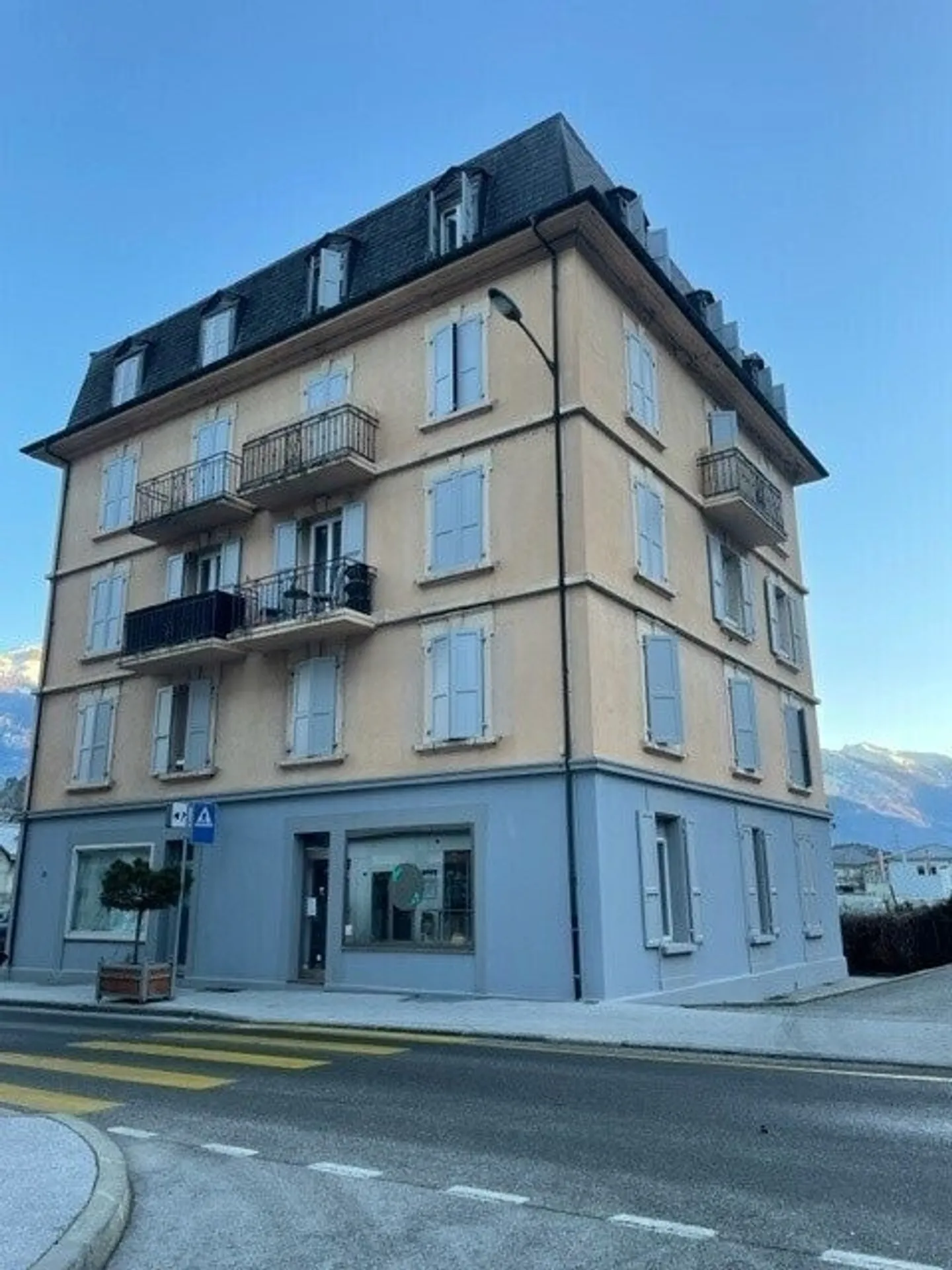 Zu ergreifen! Wunderschöne Wohnung im Herzen von Chippis! - Foto 1 von 7