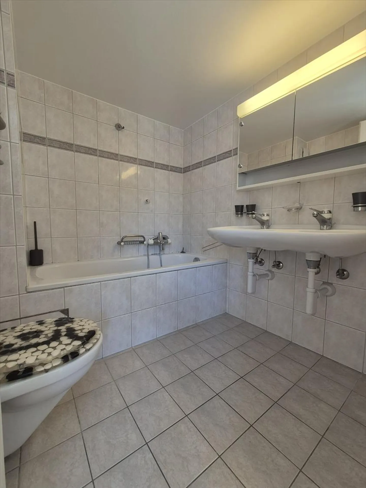 Charmanter Einfamilienbungalow mit 4,5 Zimmern auf 3 Etagen - Foto 9 von 11