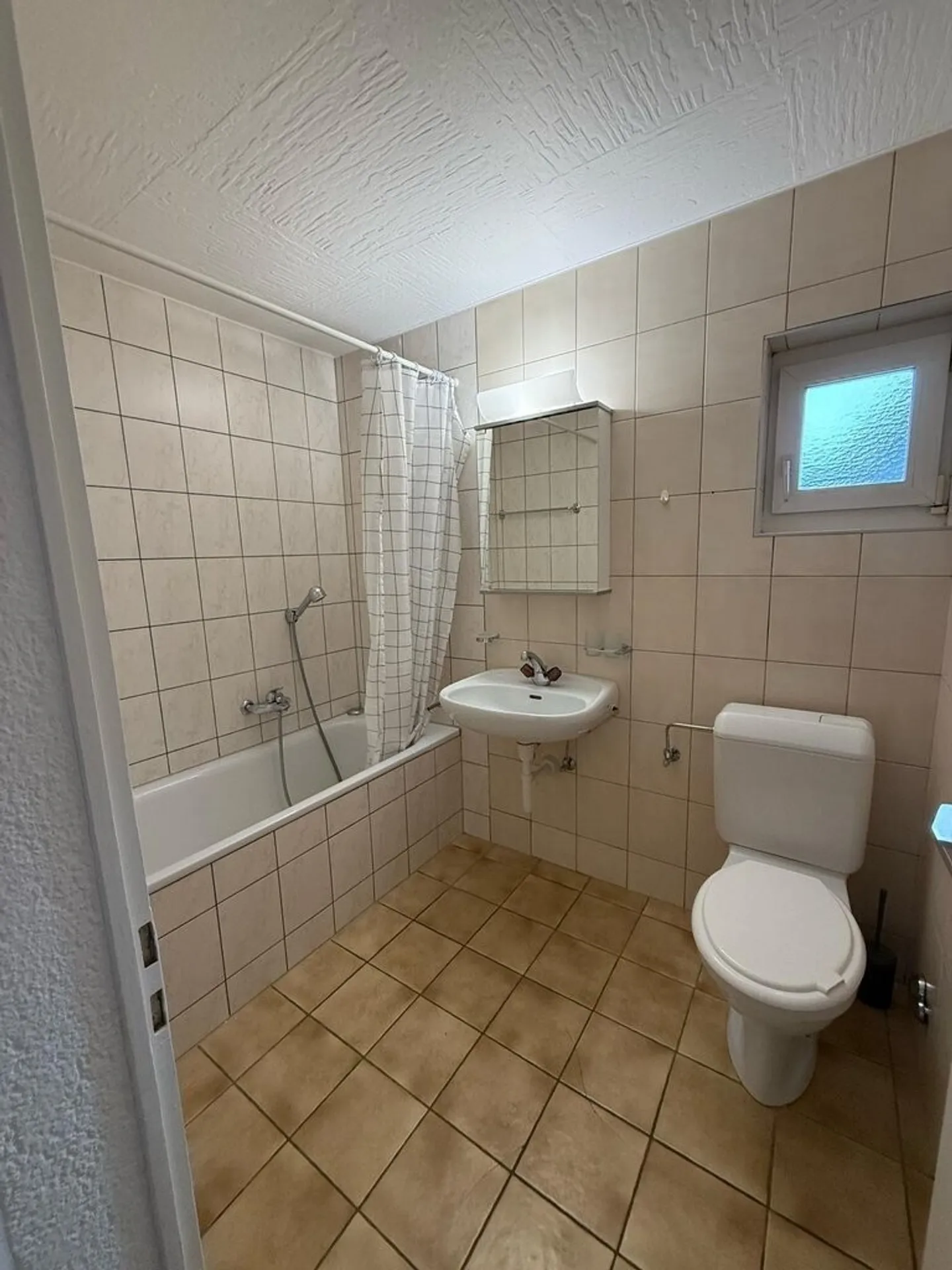 Zu ergreifen! Wunderschöne Wohnung im Herzen von Chippis! - Foto 7 von 7