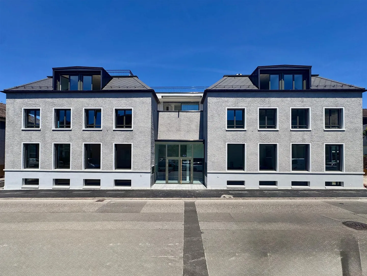 Première location - Votre nouveau site commercial au cœur d'Uster - Photo 7 sur 10