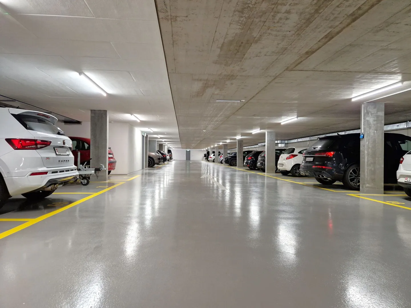 Place de parking à louer - Photo 1 sur 1