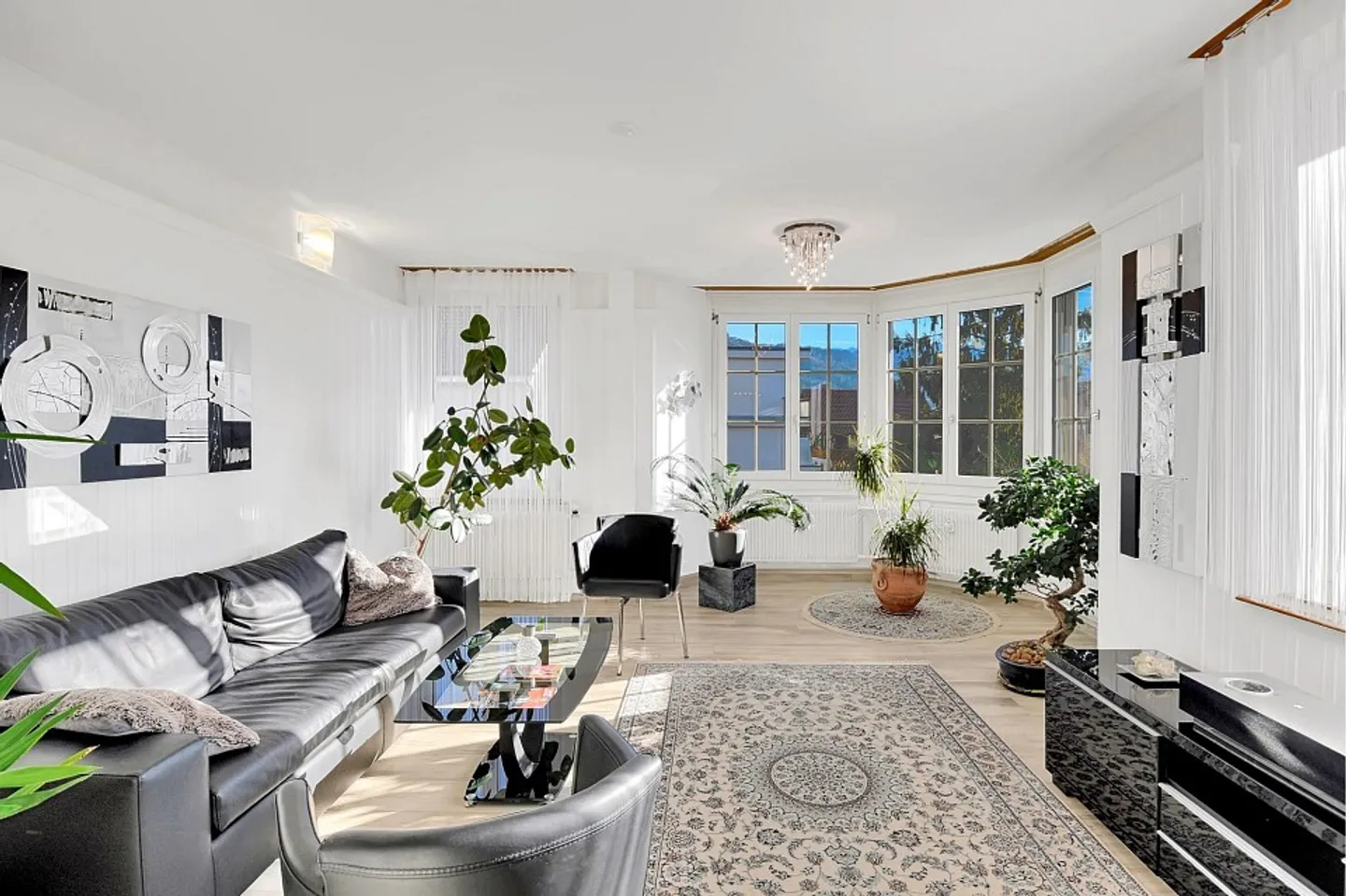 Renditeliegenschaft an bester Lage in Thun  Wohnen & Gewerbe perfekt vereint - Foto 10 di 13