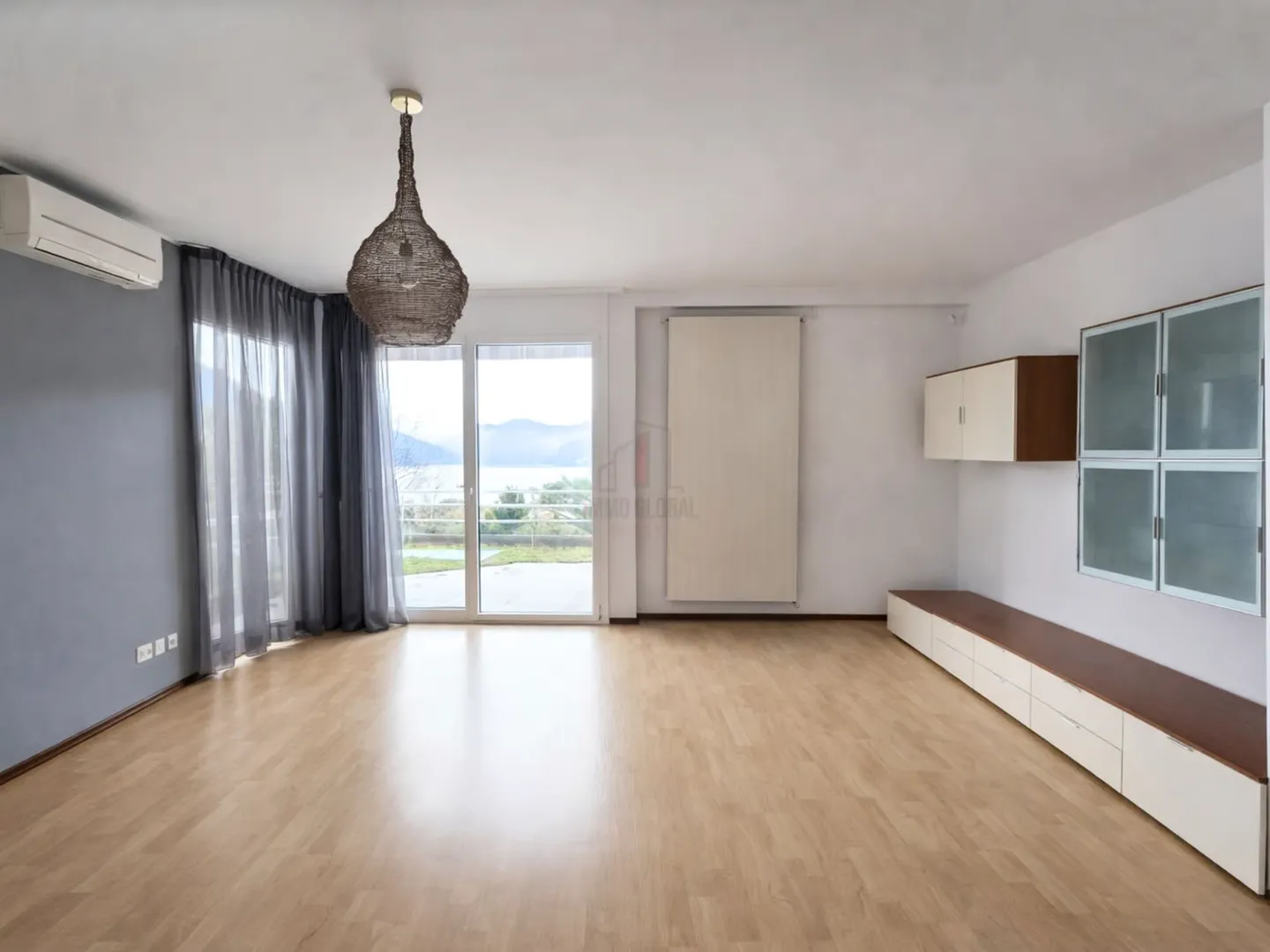 VISTA LAGO, APPARTAMENTO ESCLUSIVO CON DUE CAMERE - Foto 8 di 9