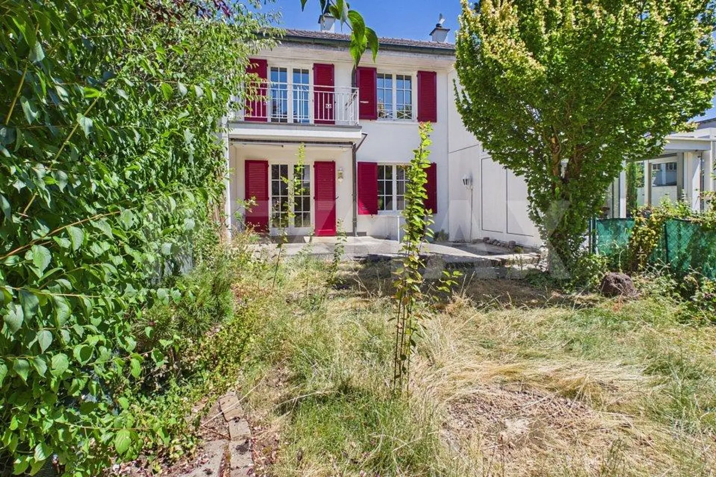 Incantevole casa a schiera con giardino - Foto 5 di 13