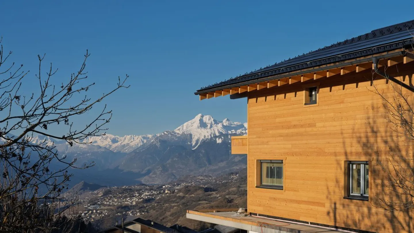 Nuovo chalet a Lens - 4 camere, vista montagna e fitness - Foto 1 di 4