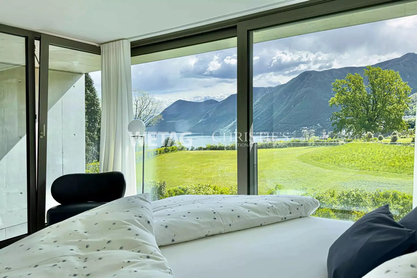 Collina d'Oro-Gentilino: élégante villa en terrasse avec jardin privé à vendre - Photo 5 sur 10