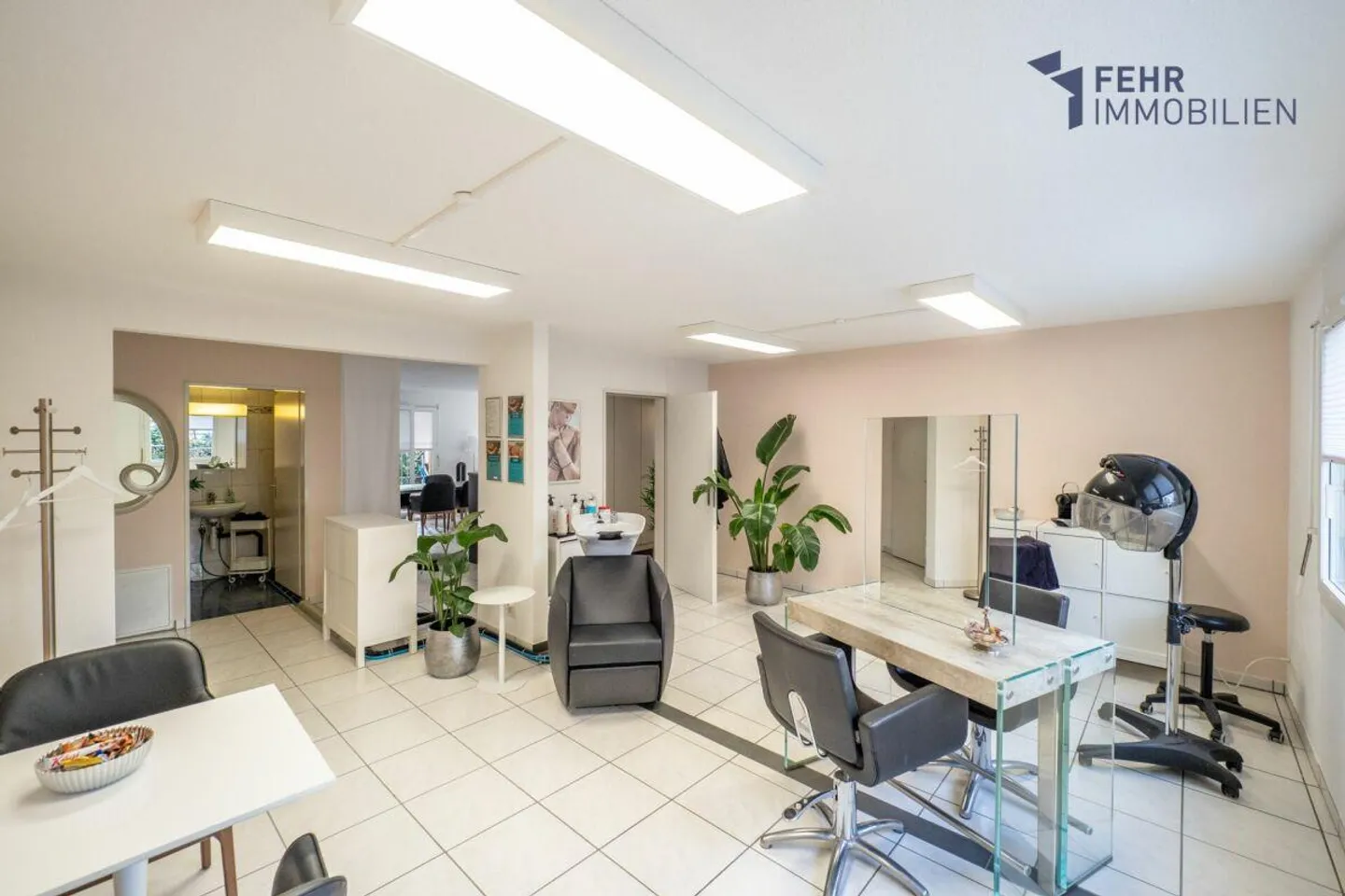 Fehr Immobiliare - Appartamento giardino 4½ locali in posizione centrale - Foto 6 di 13