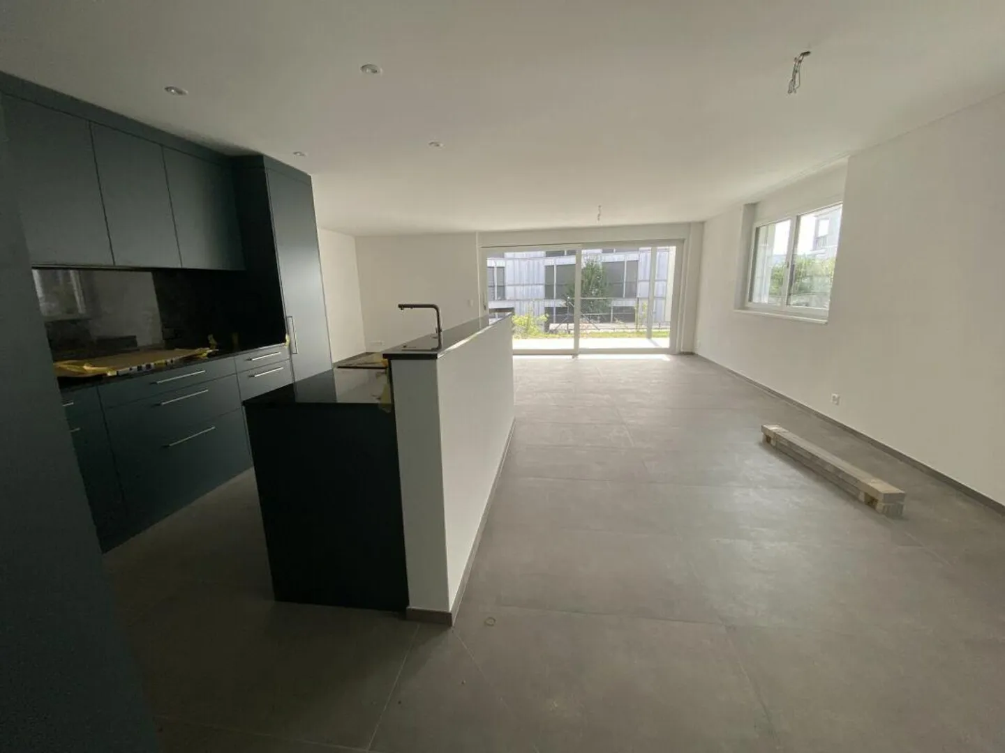 Maison double de 6 1/2 pièces avec surface de terrain utilisable - Photo 4 sur 20