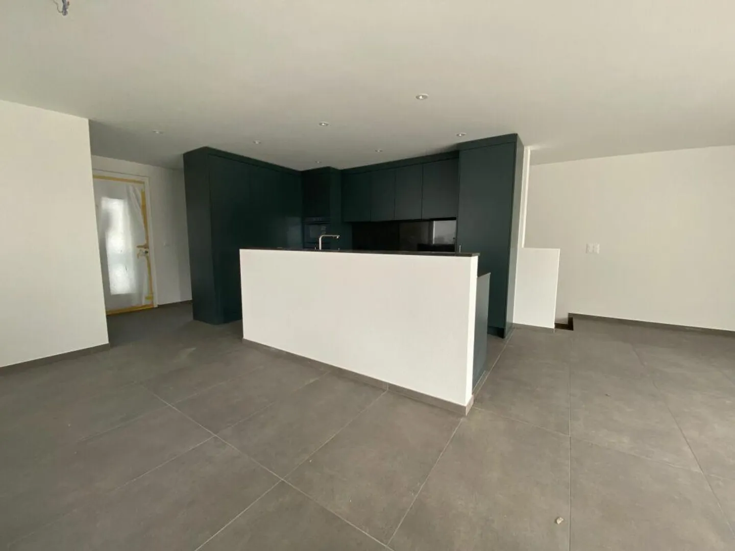Maison double de 6 1/2 pièces avec surface de terrain utilisable - Photo 5 sur 20