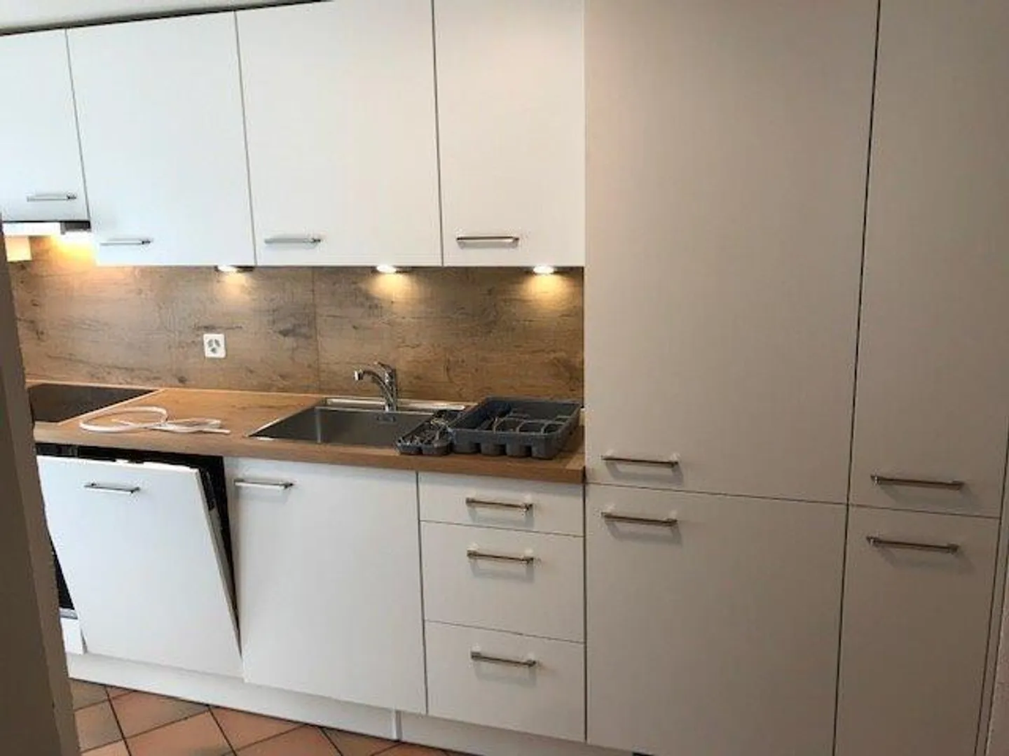 Renovated, large + bright 3 1/2 room apartment - Photo 6 of 14