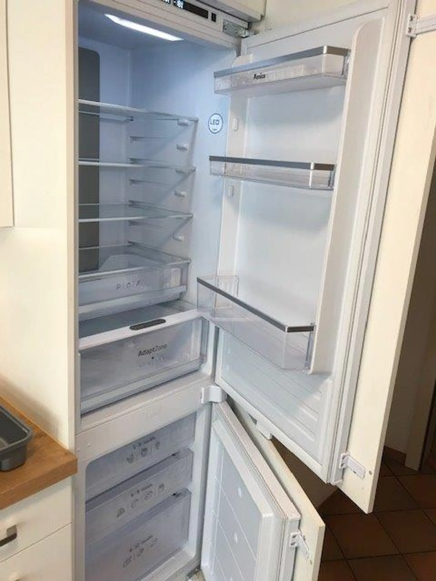 Renovated, large + bright 3 1/2 room apartment - Photo 8 of 14