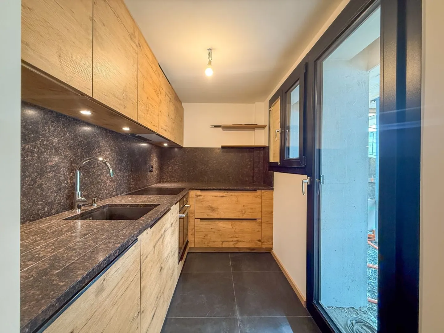 Magnificent 2.5 rooms new in the center - Covered parking space - Photo 1 of 7