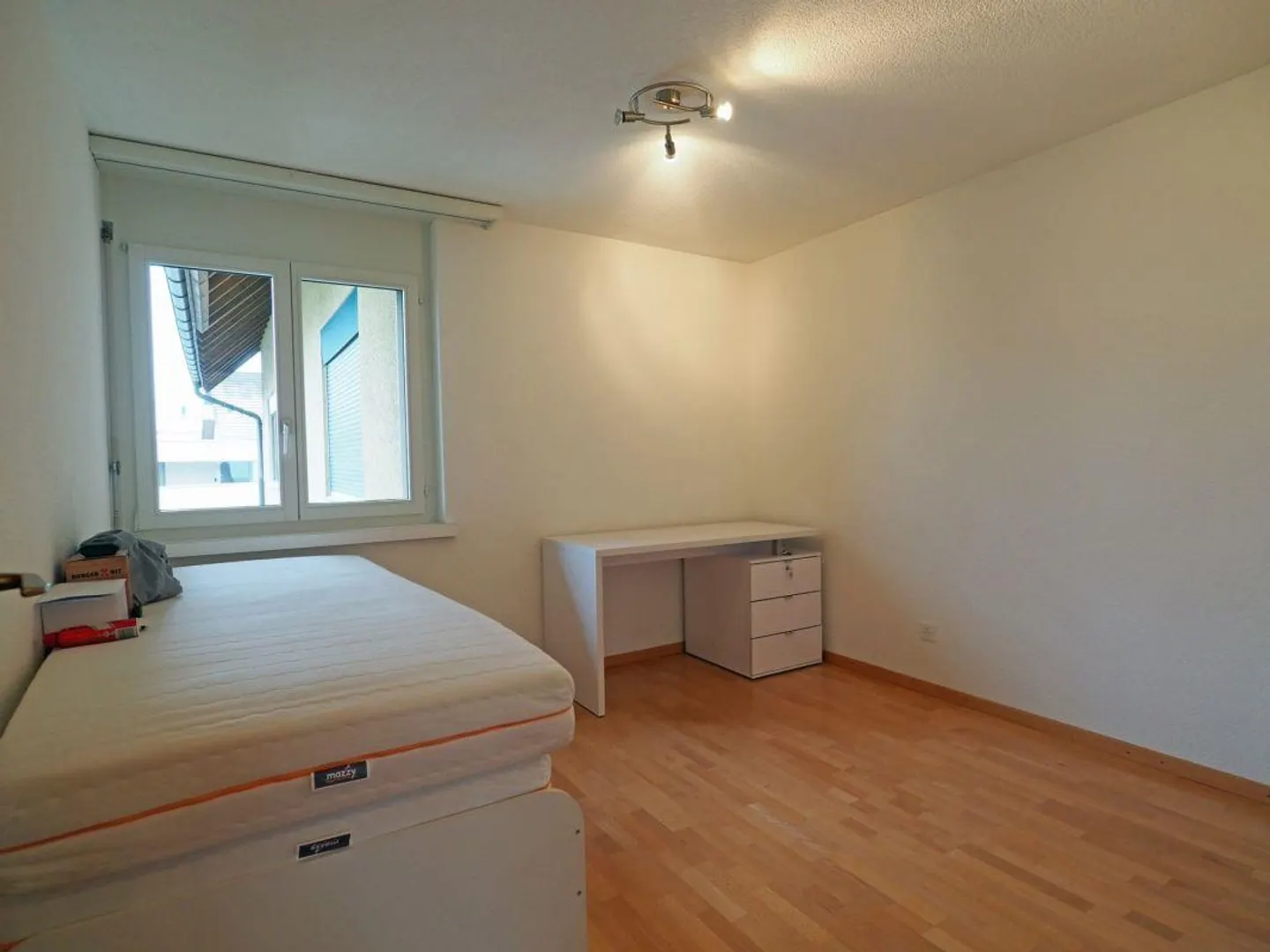 Sunny 4.5 Room Apartment with Fireplace - Photo 7 of 12