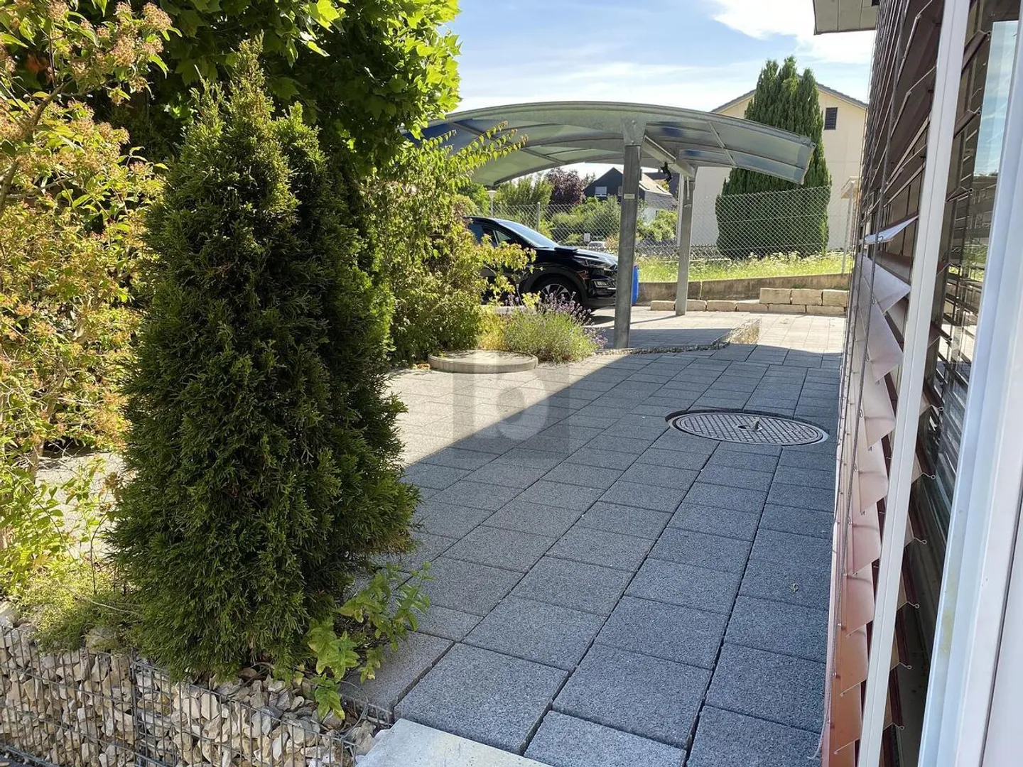 Family-friendly with plenty of space and winter garden - Photo 1 of 6