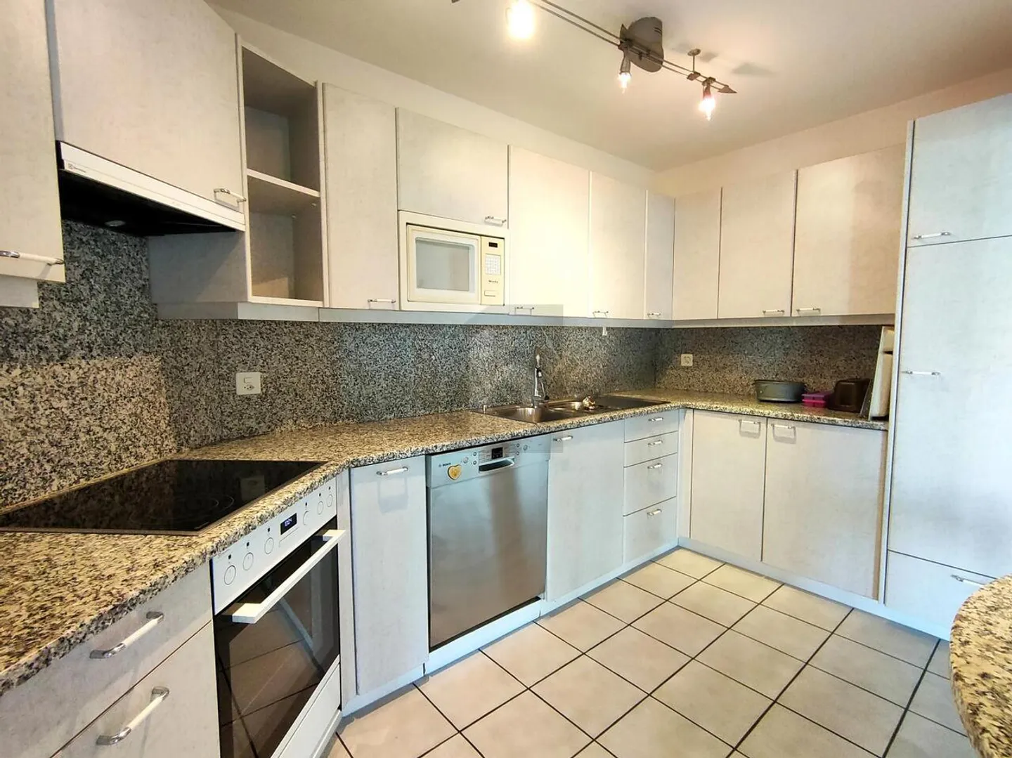 SPAZIO PER L'INTERA FAMIGLIA, VICINO ALLA NATURA E TRANQUILLO - Foto 5 di 6