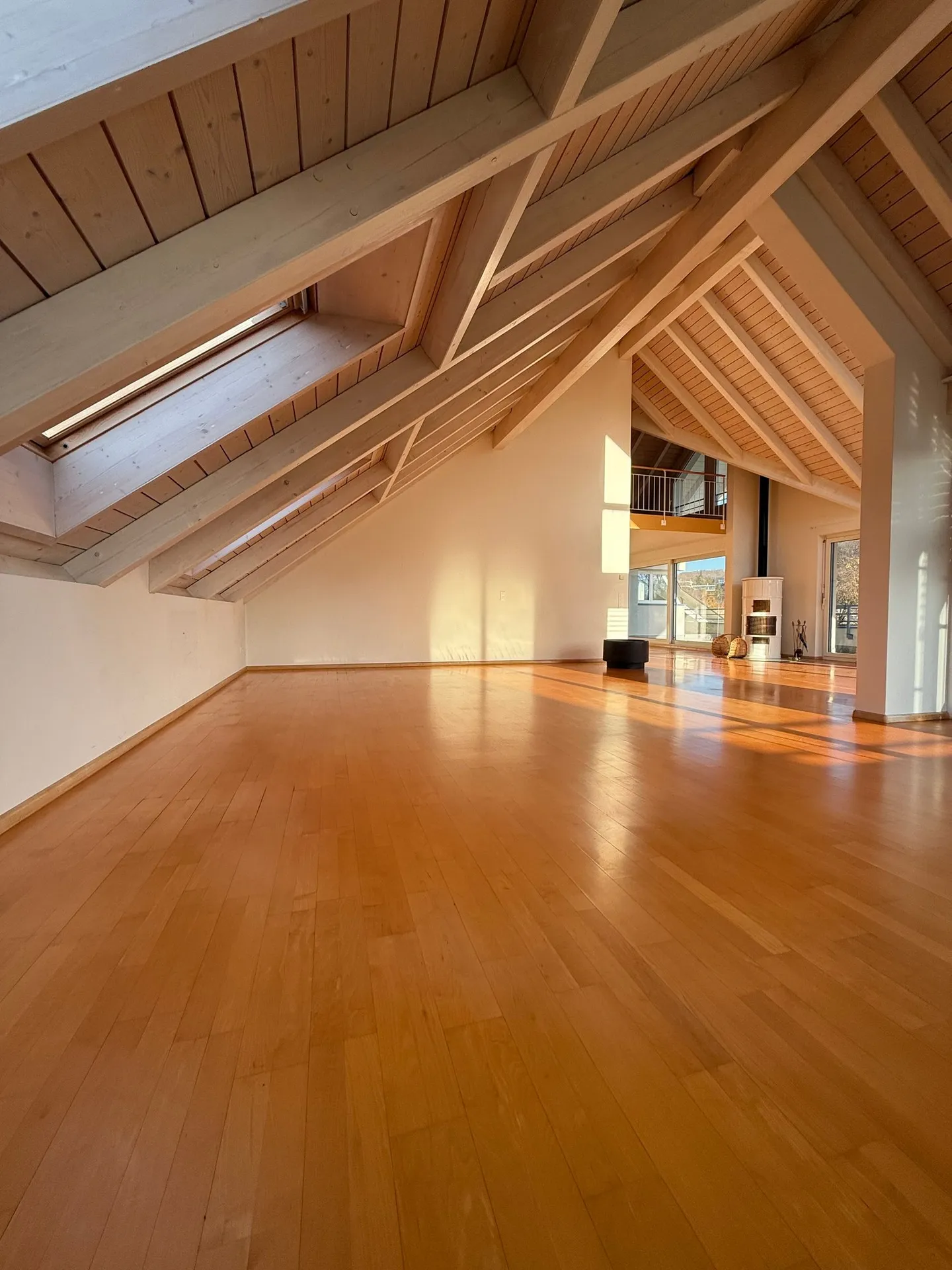 Geräumige Maisonette-Wohnung mit Terrasse - Foto 2 von 30