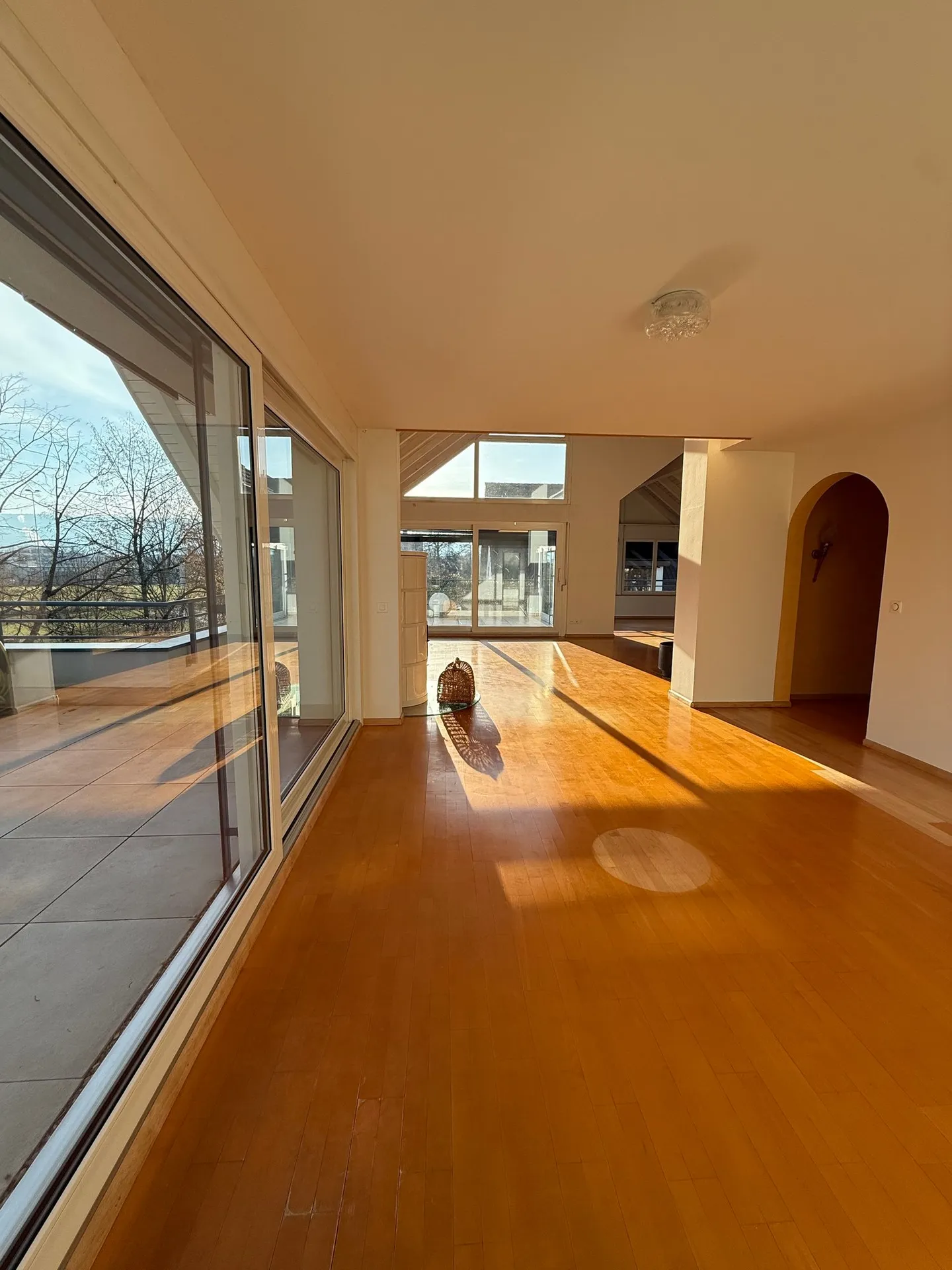 Geräumige Maisonette-Wohnung mit Terrasse - Foto 6 von 30