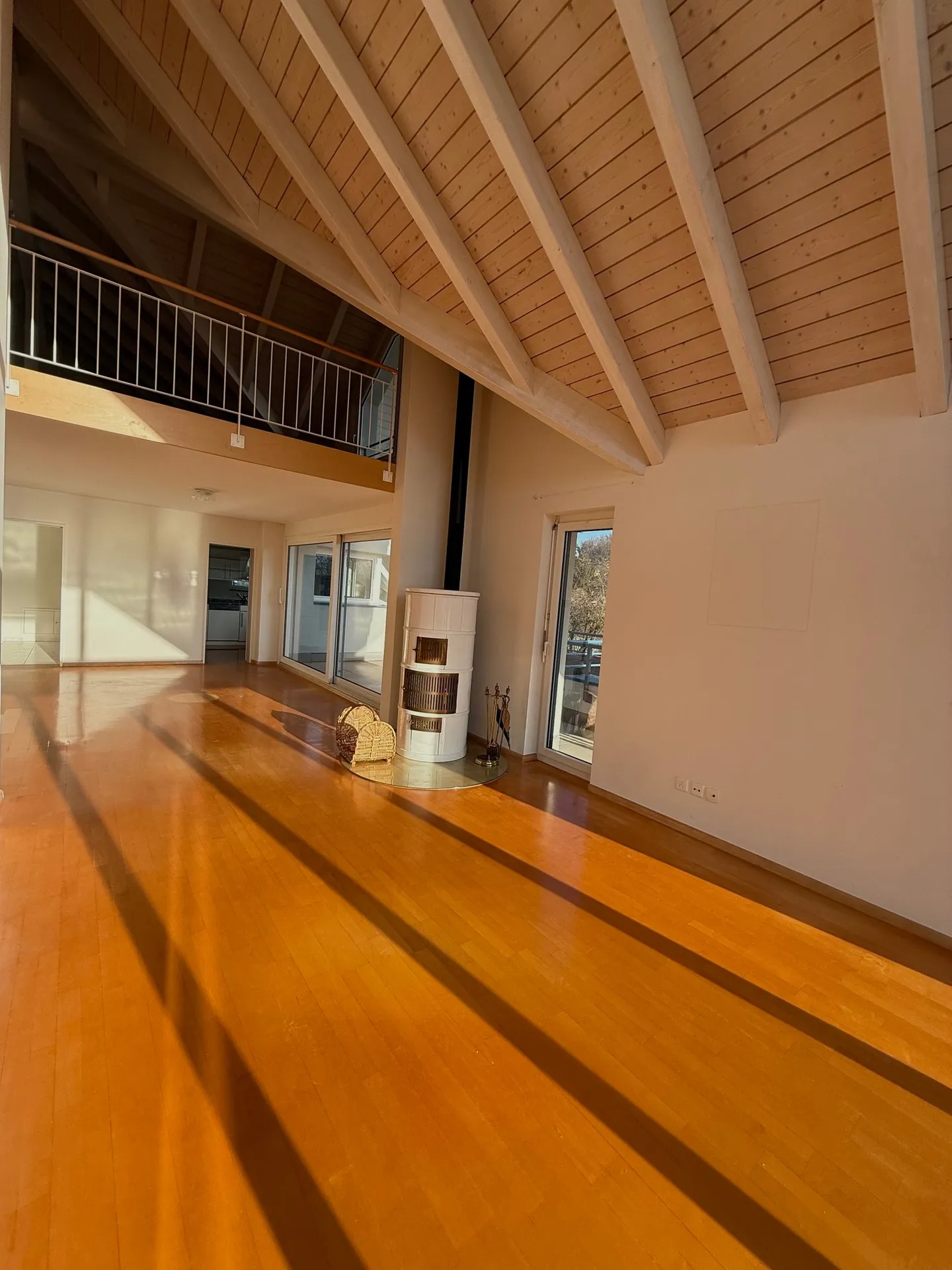 Geräumige Maisonette-Wohnung mit Terrasse - Foto 7 von 30