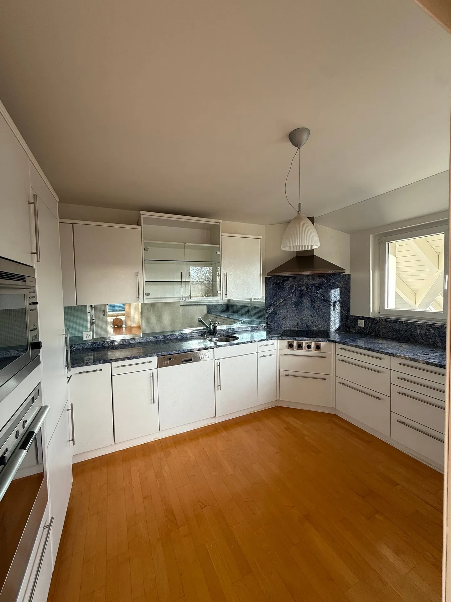 Geräumige Maisonette-Wohnung mit Terrasse - Foto 11 von 30