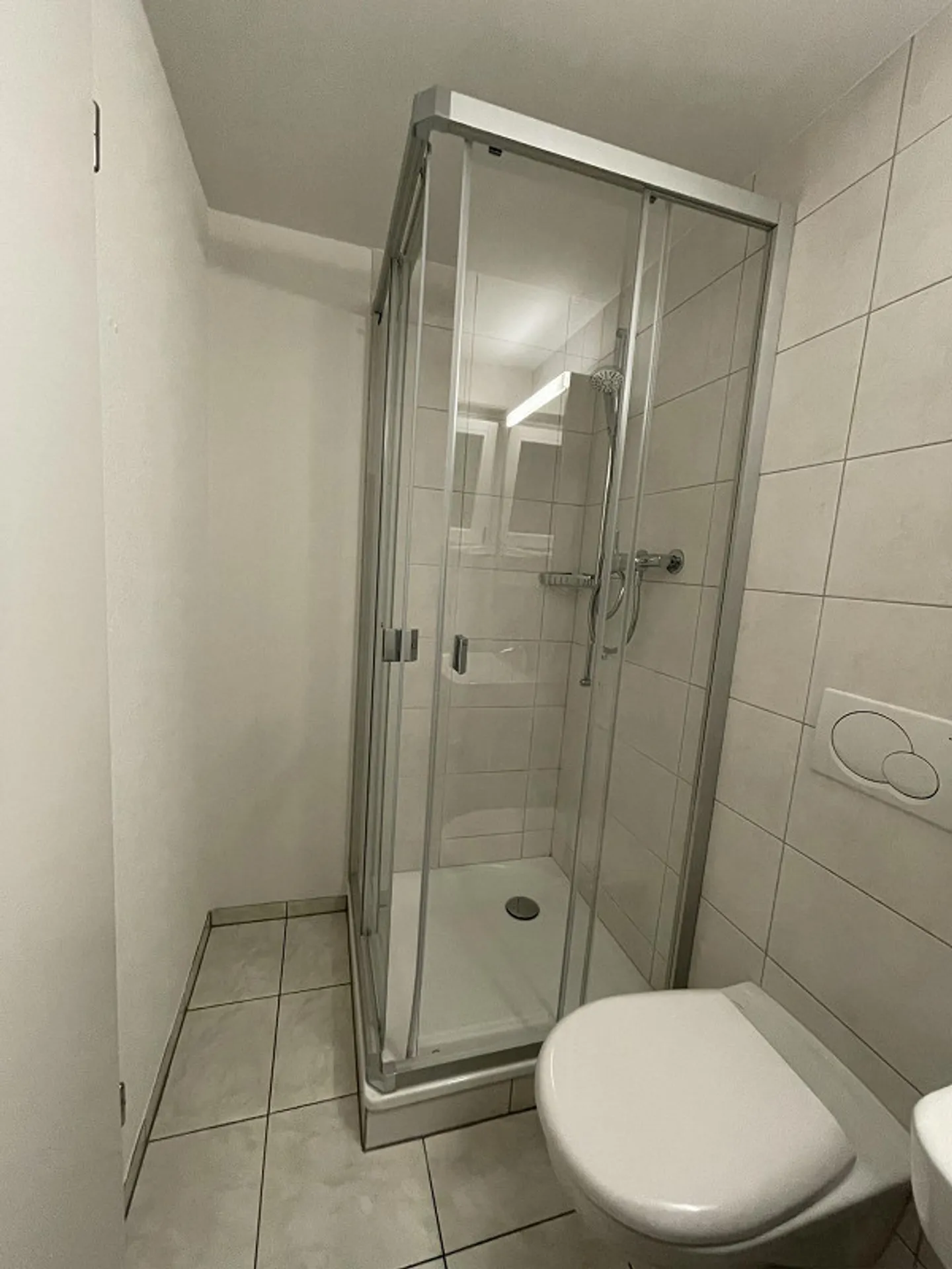 Appartement lumineux de 1,5 pièce avec coin salon ensoleillé - Photo 9 sur 12