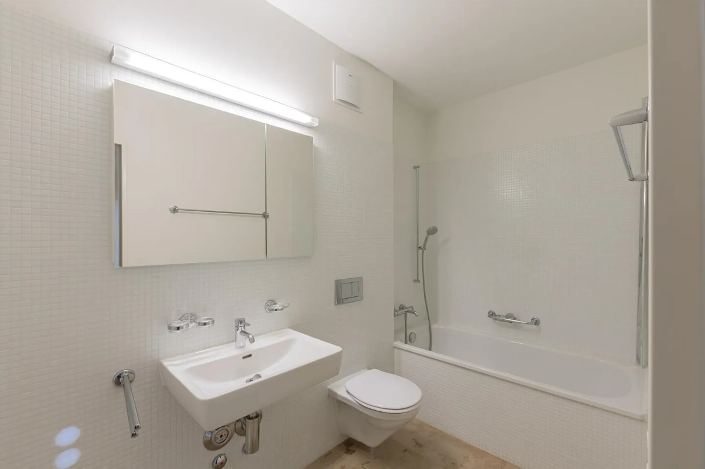 LOUER SANS CAUTION - Beaucoup d'espace pour vos rêves d'habitation - Photo 4 sur 5