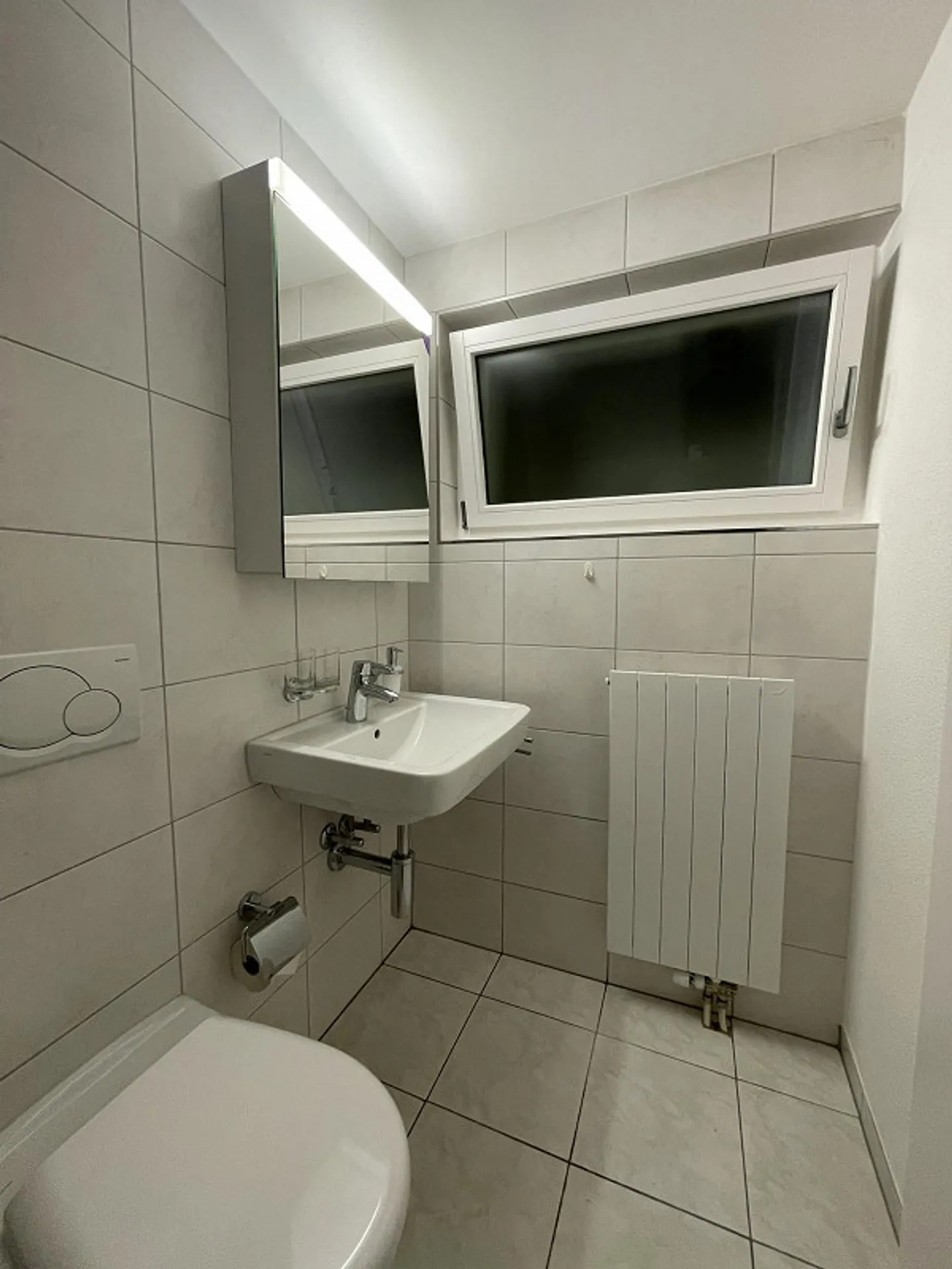 Appartement lumineux de 1,5 pièce avec coin salon ensoleillé - Photo 10 sur 12