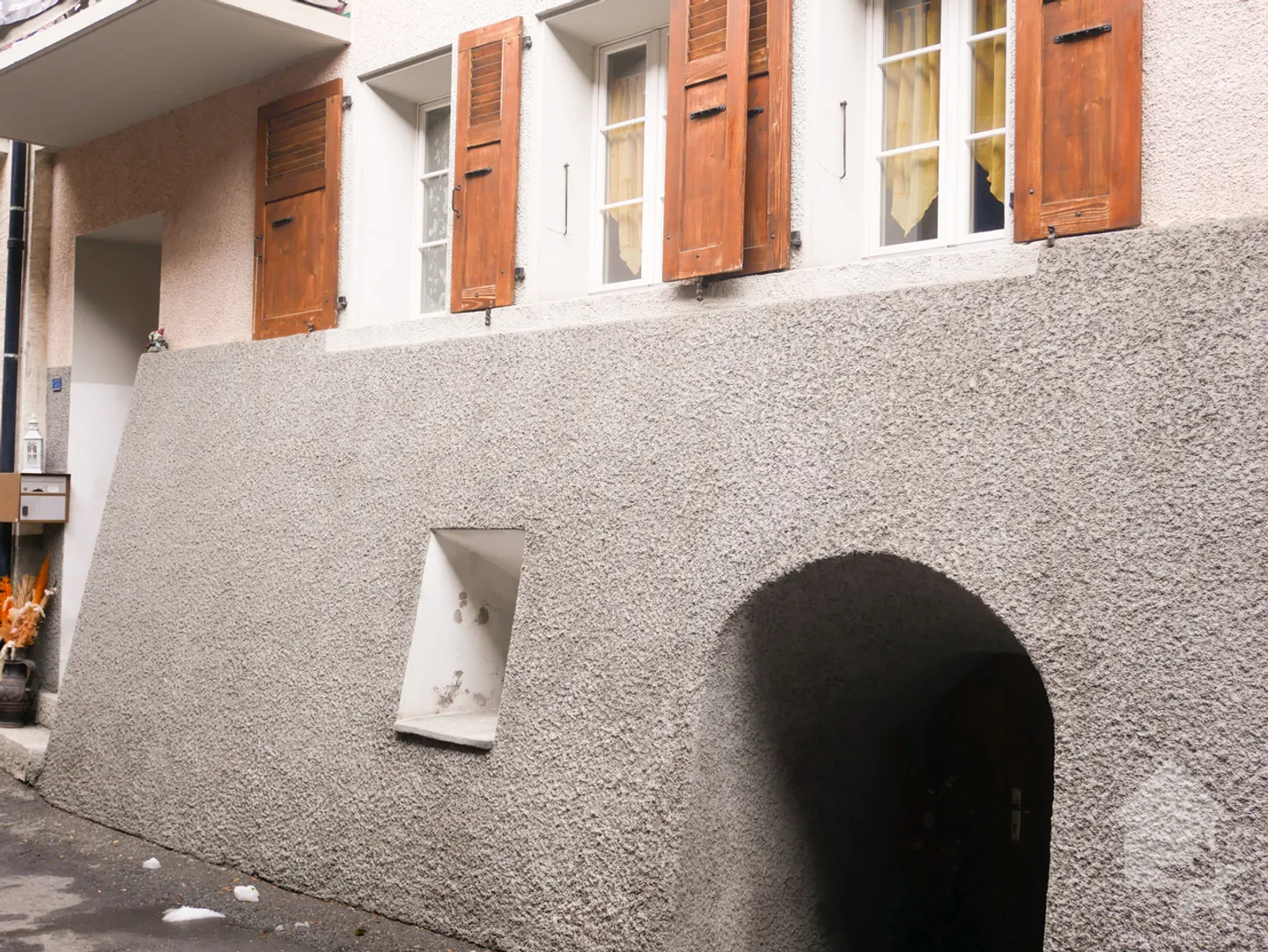 Geräumiges Dorfhaus mit 7,5 Zimmern im Herzen von Orsières - Foto 17 von 19