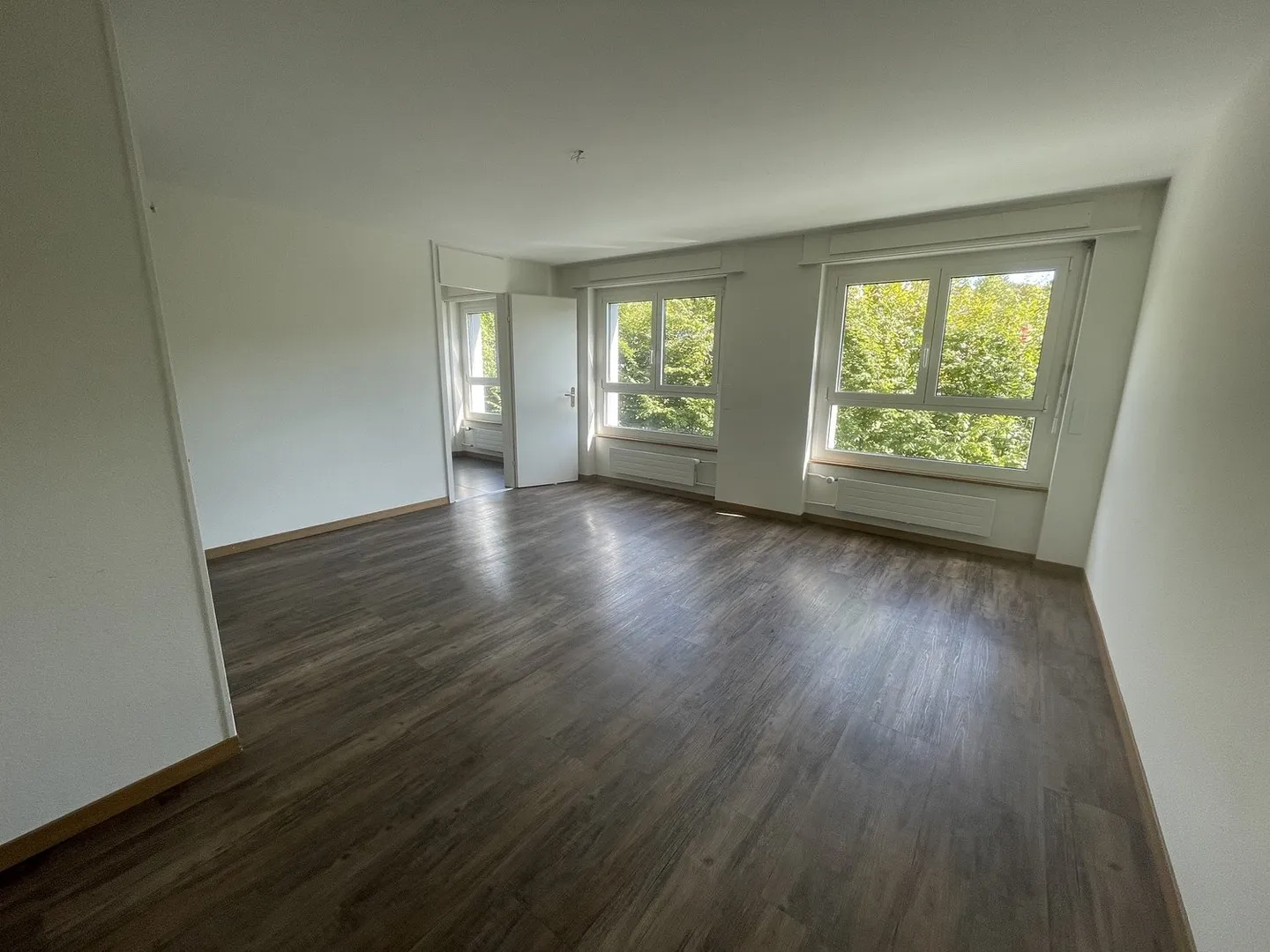 2 ROOMS WITH OUTDOOR PARKING SPACE - Photo 2 of 6