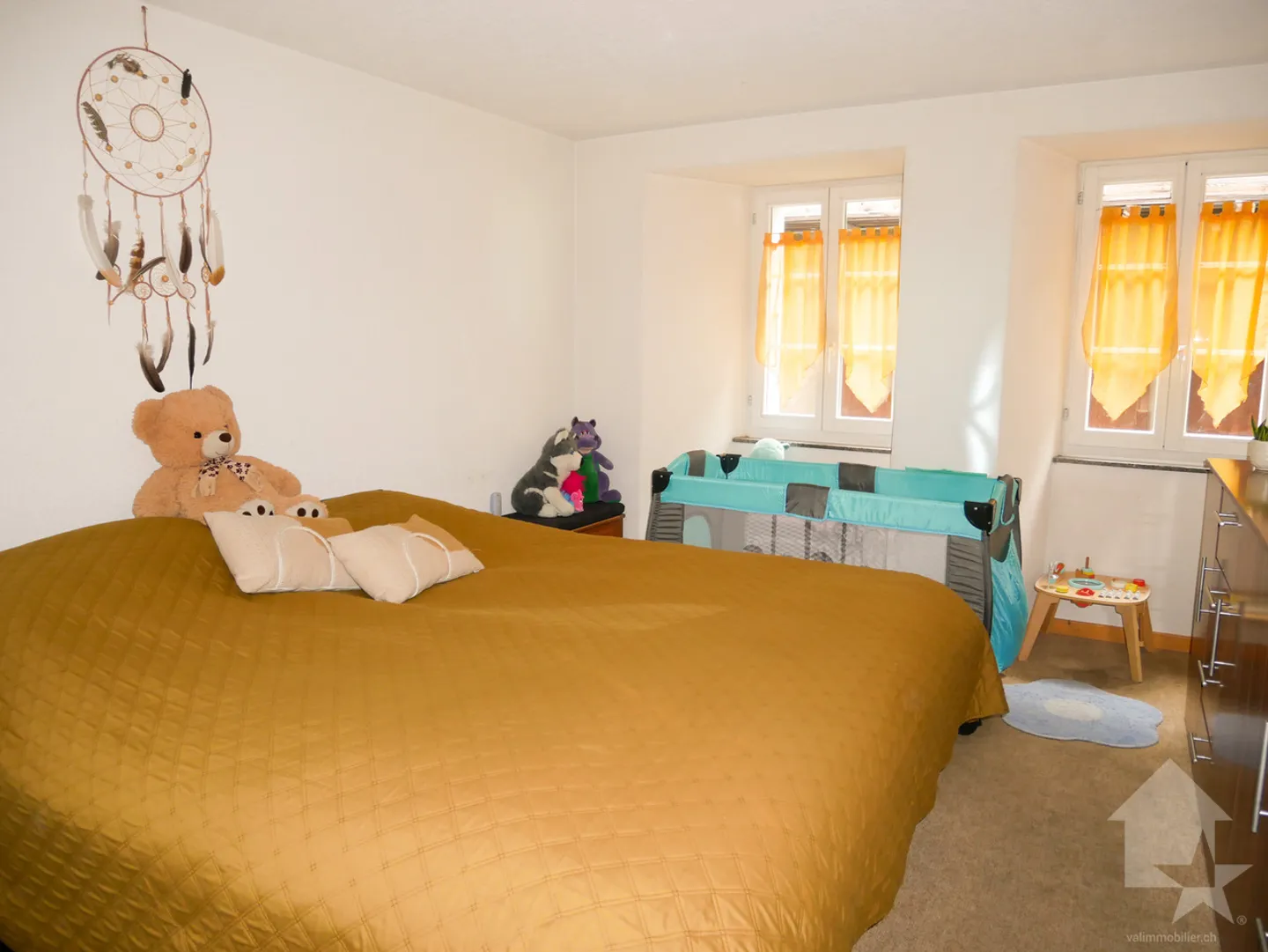 Geräumiges Dorfhaus mit 7,5 Zimmern im Herzen von Orsières - Foto 5 von 19